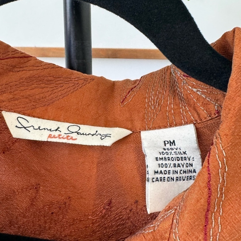 Super cute vintage 100% silk cropped long sleeve, beautiful embroidered detail - Picture 6 of 7